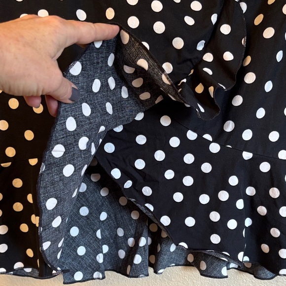 White House Black Market Size 10 Polka Dot Ruffle Pencil Skirt Black White - Picture 8 of 15